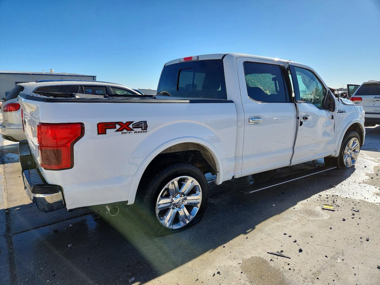 Exterior rear view — passenger side
