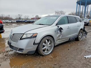 Lincoln MKT at auction