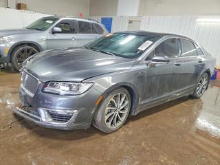 Lincoln MKZ at auction