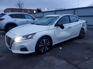 Nissan Altima at auction