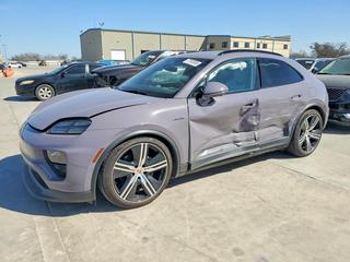 Porsche Macan at auction