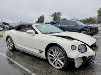 Bentley Continental GT fotografiado en una subasta de vehículos en EE. UU.