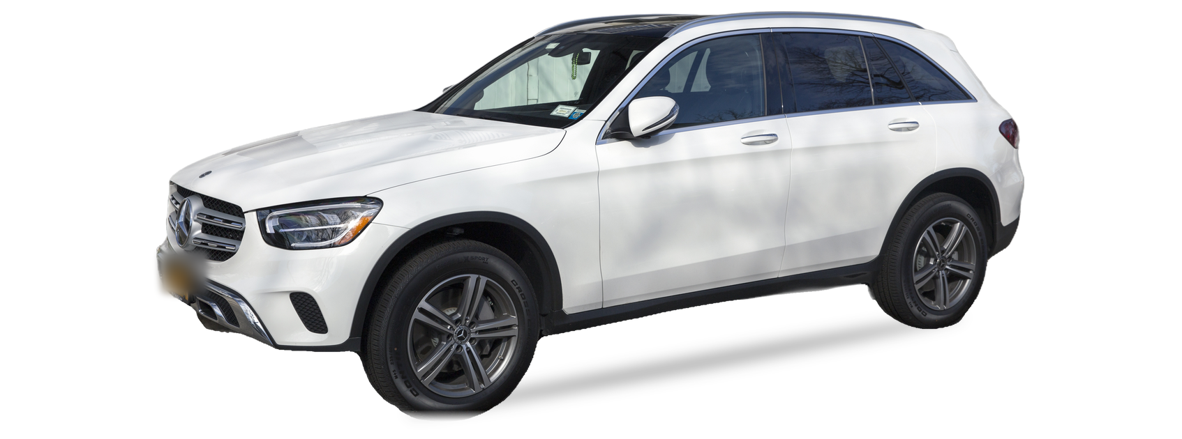 Mercedes-Benz GLC blanco (primera generación), SUV, vista frontal de tres cuartos, con las ubicaciones del VIN marcadas